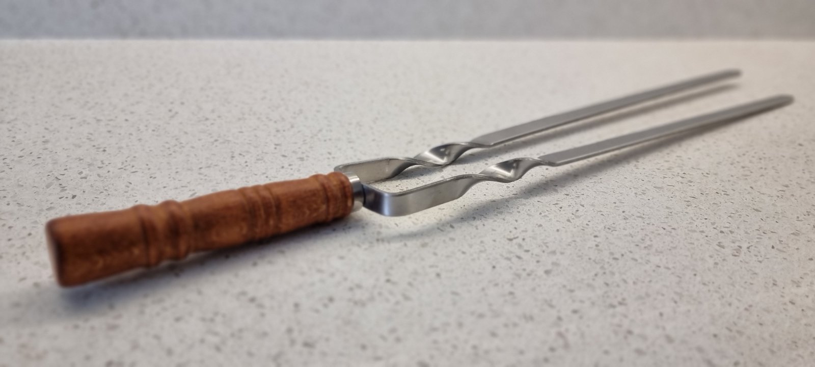 Фото №1 Double skewer with wooden handle 630x12x3.0 Profi